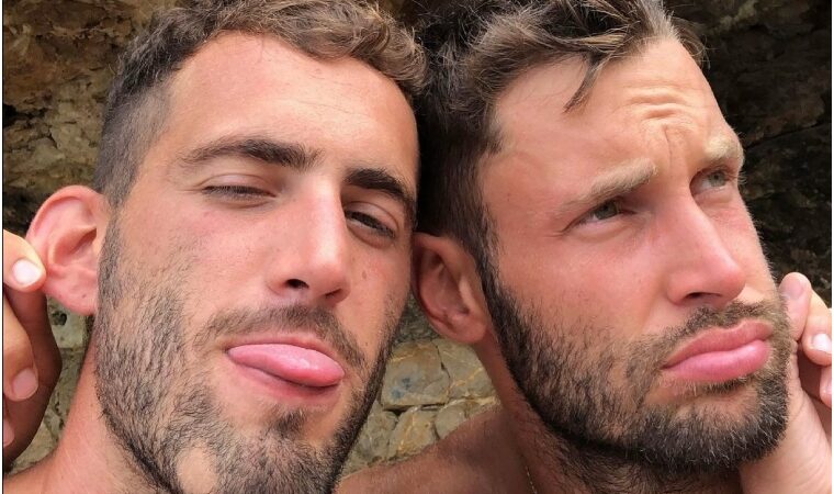 El diseñador Simon Porte Jacquemus y su pareja Marco Maestri se convierten en padres por primera vez