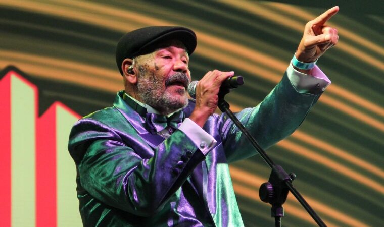 Con nuevas fechas en agenda: La Dimensión Latina retomó su gira «Ahora o nunca»