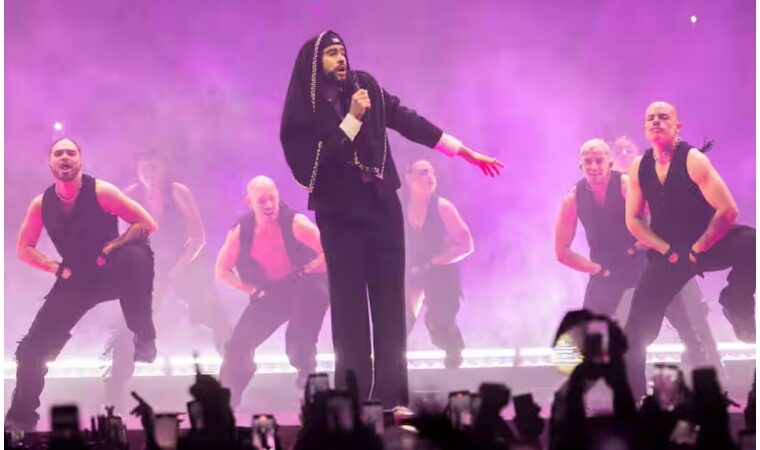 ¡Qué locura! Dos mujeres se cayeron a golpes durante el concierto de Bad Bunny en Dallas