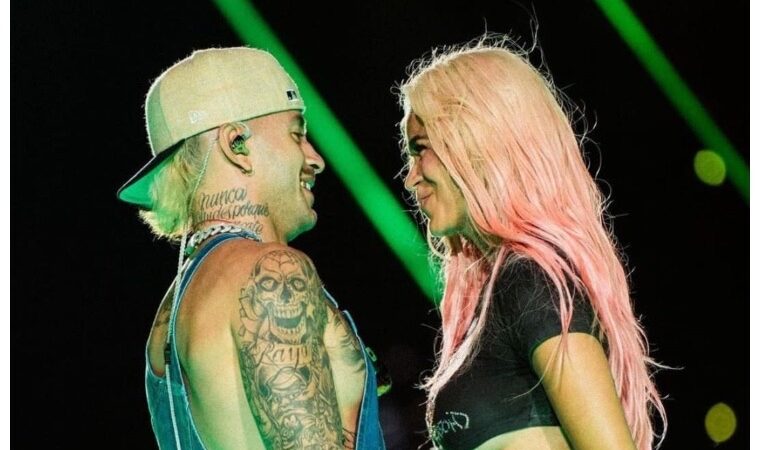 ¡Más enamorado que nunca! Feid le dedica palabras a Karol G en su concierto