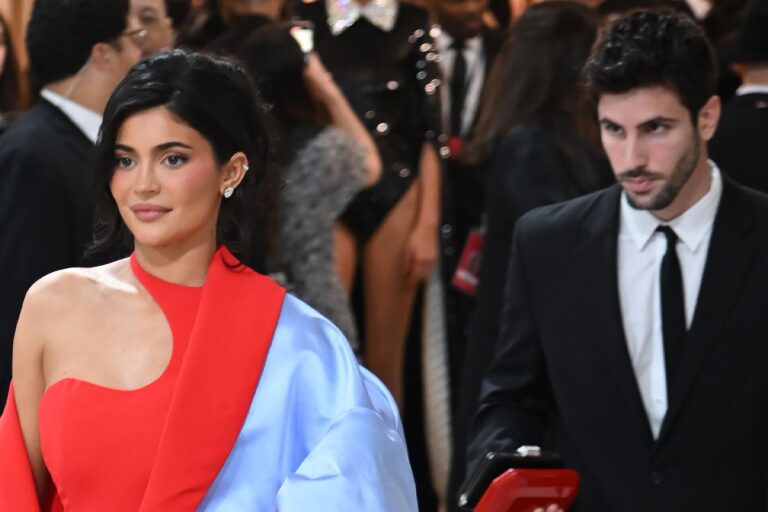 Kylie Jenner y modelo en la Met Gala-Foto Cortesía