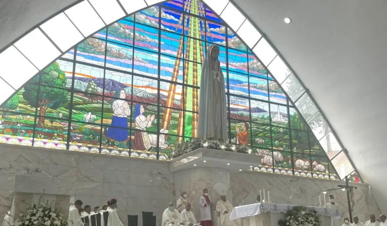 Se cumplen 107 años de la aparición de la Virgen de Fátima y realizarán un Arraial en su honor