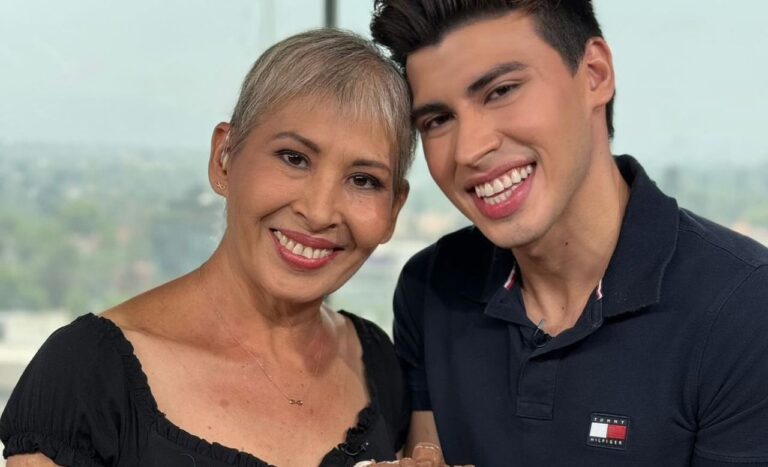 La Divaza y su madre- Foto Cortesía