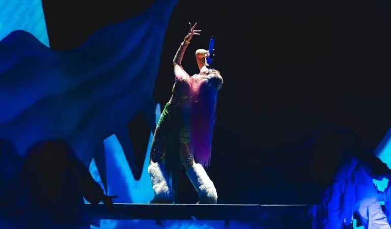 Así son las fuertes críticas a Karol G después de su concierto en Brasil