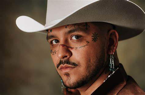 ¿Está arrepentido? Christian Nodal no está contento con sus implantes dentales