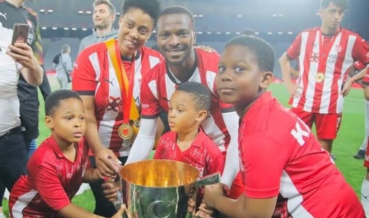 ¡Qué desilusión! Futbolista realiza prueba de ADN a sus tres hijos y descubre que ninguno es suyo