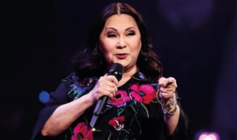 Aseguran que Ana Gabriel se casó en secreto con una mujer