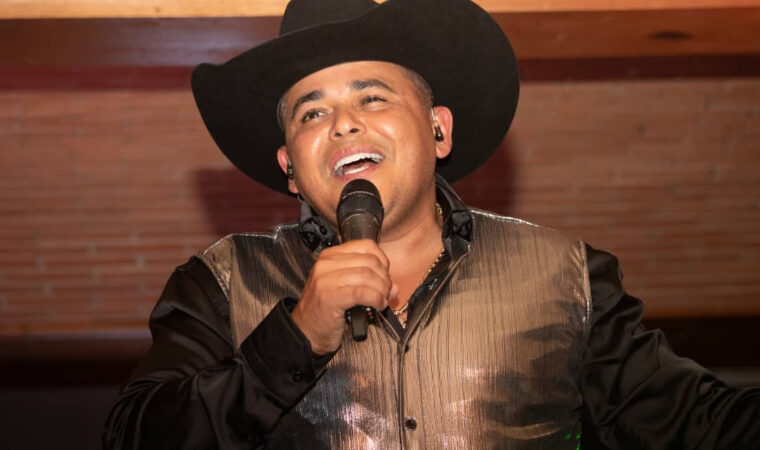 JC Rey lanzó oficialmente su producción discográfica «JC Rey El Toro» en un emocionante showcase