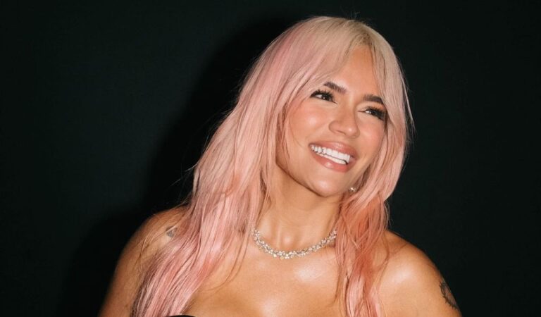 Karol G posó para Vogue España