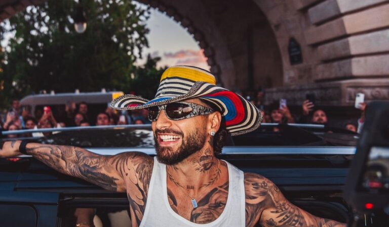 Maluma conmocionó las calles de París