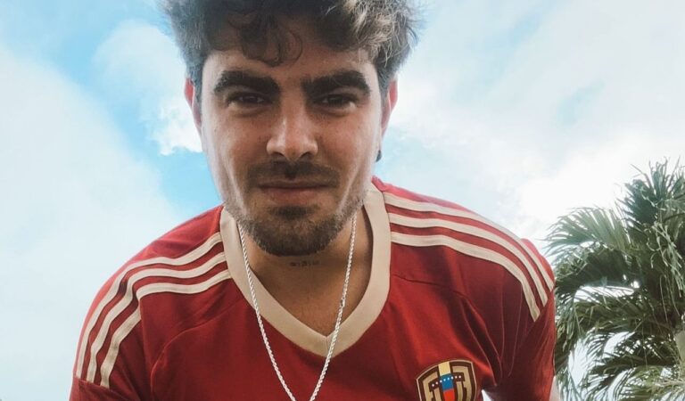 Jonathan Moly jugó pádel junto a Daddy Yankee y Prince Royce