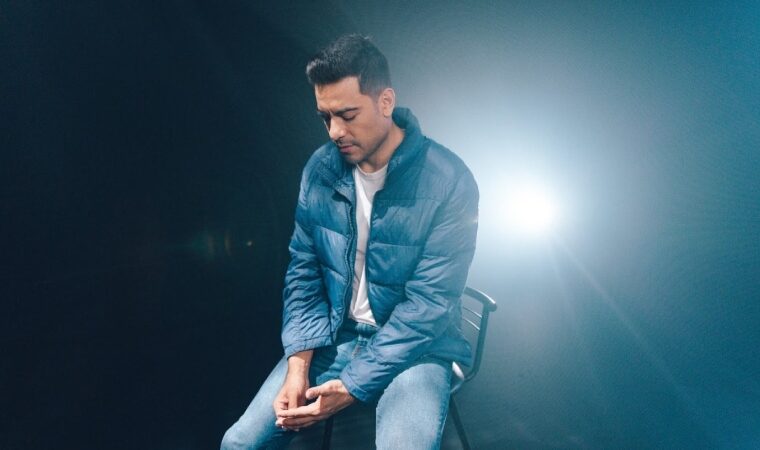 «Una canción que seguramente le llegará a todos los hijos»: Carlos Rivera está de estreno con un tema dedicado a los padres