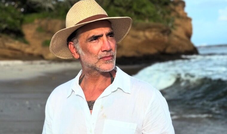 Alejandro Fernández derrite corazones con fotos junto a su nuevo amor