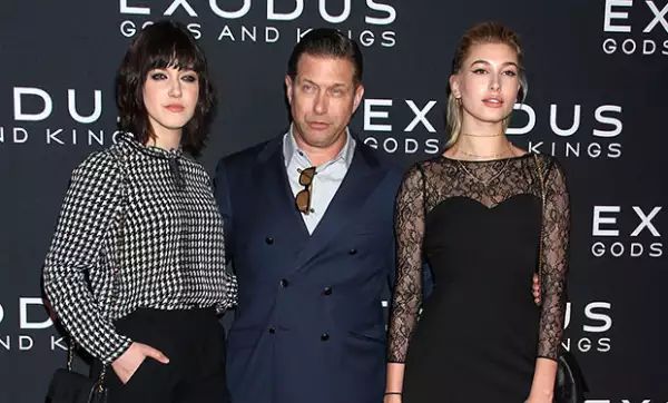 Hailey Bieber y su familia- Foto Cortesía