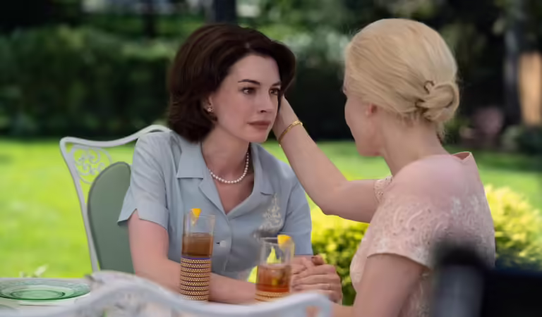 Anne Hathaway y Jessica Chastain se unen en el electrizante thriller “Instinto Materno”