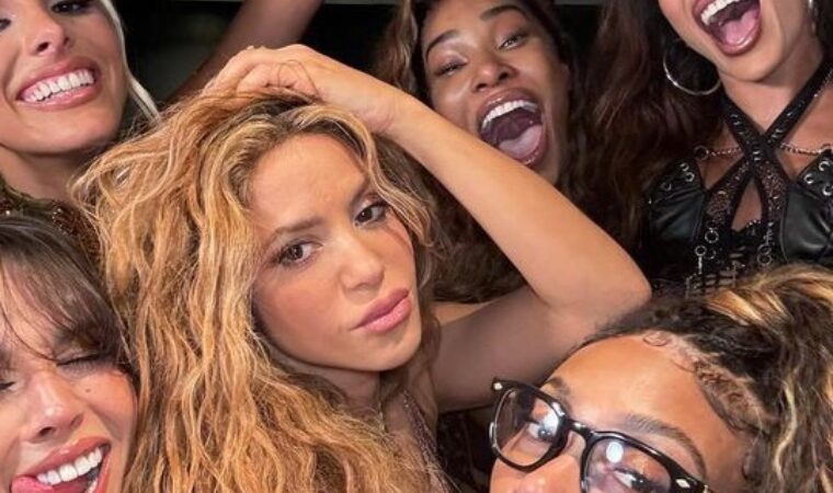 ¡Noche inolvidable! Shakira y otras reinas de la música se reunieron