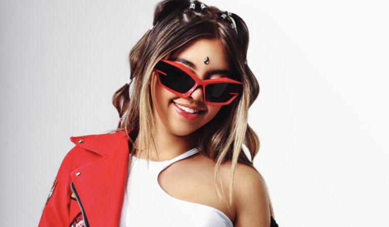 «Amigos»: La emotiva producción musical de Sofi Lavilla que conquista a sus seguidores