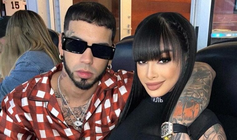 ¡Trapitos al sol! Yailin La Más Viral filtra mensajes privados que le envió Anuel AA ¡Trapitos al sol! Yailin La Más Viral filtra mensajes privados que le envió Anuel AA