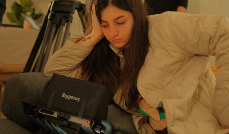 De Caracas a Hollywood: Andreína P. Aristeiguieta rompe barreras con «El silencio que nos une»