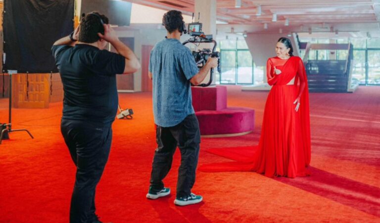 Con «Tarde Lo Conocí» Dessireé Richard está arrasando 