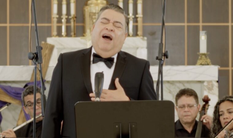 La zarzuela “La roca fría del Calvario” cobra nueva vida con la versión inmersiva del tenor Eleazar Mora La zarzuela “La roca fría del Calvario” cobra nueva vida con la versión inmersiva del tenor Eleazar Mora