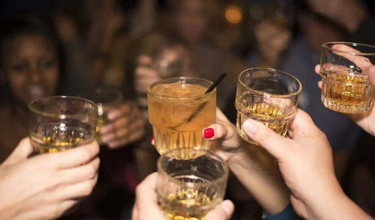 Licor Fest en Urban Cuplé: música, catas y competencias de coctelería