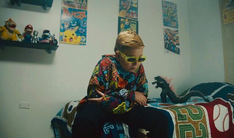 Pedro “El rapero” sorprende con nueva versión de “Padre” para celebrar el Día del Padre