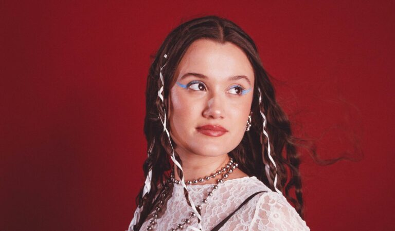 Joaquina: la joven estrella venezolana que conquista la lista de «50 más bellos» y redefine la belleza