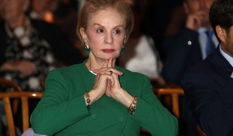 Elegancia según Carolina Herrera: ¿por qué los tenis no son parte del estilo femenino?