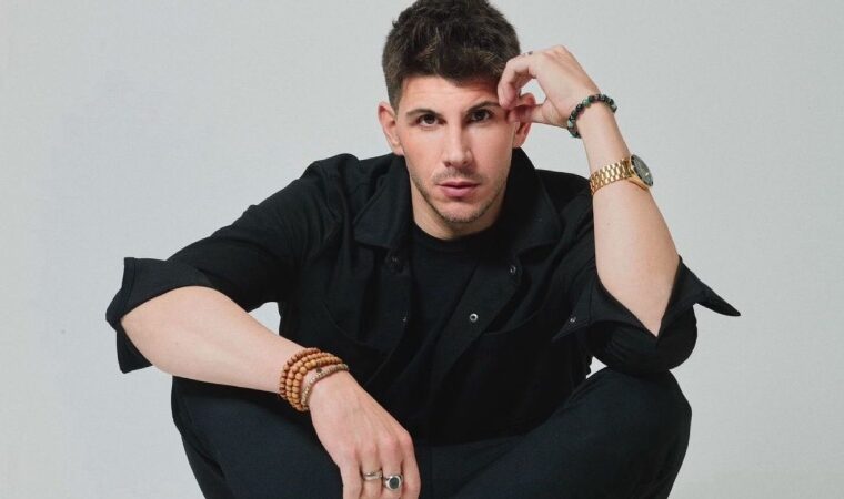 “¿Por qué la extraño?”: Rubén Alegría presenta su música pop con raíces españolas en América Latina