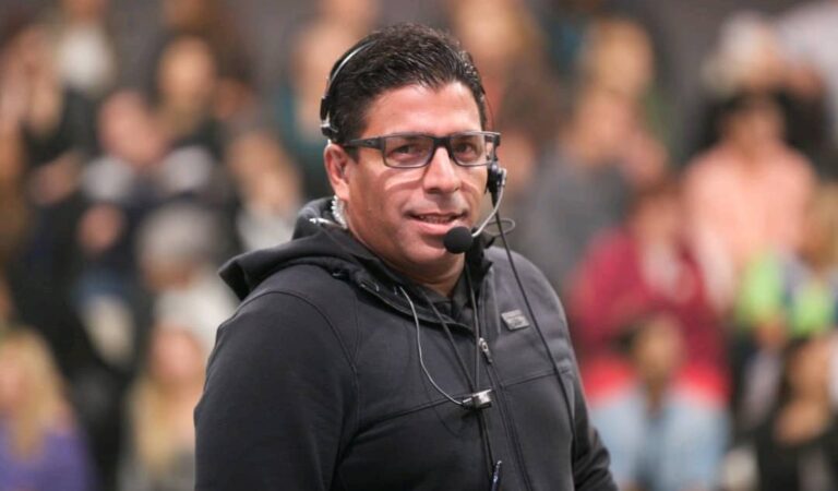 Liderazgo en la televisión venezolana: Julio César «Rocky» Istúriz celebra 36 años de carrera