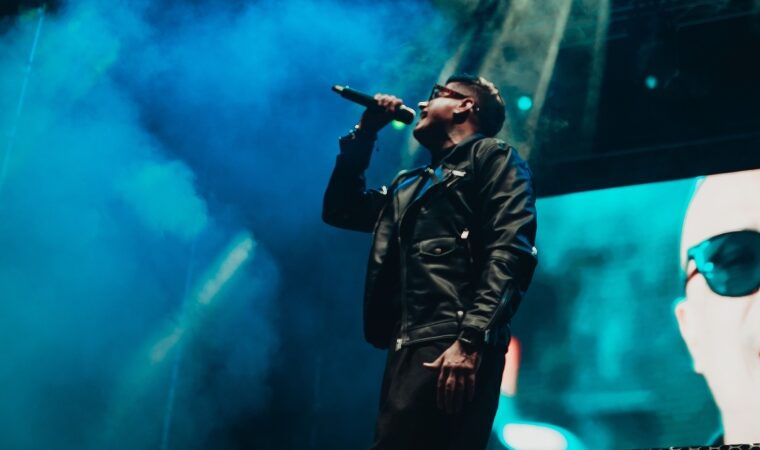 Juan Miguel encendió el “Nocturneando” en Chacao con su show