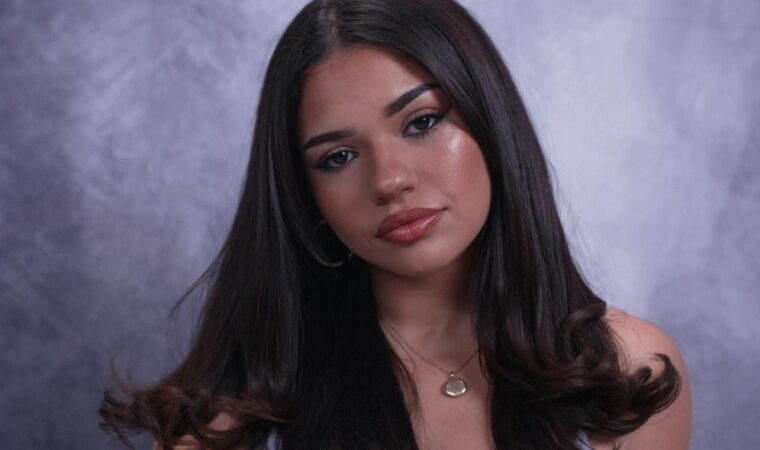 Zelina Rivera lanza su primera canción gospel «Mi Salvador» y emociona con su mensaje de fe