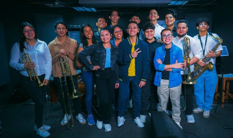 Los Quevedo estrenan “El último timbre”: Gaita zuliana con sabor latino para la juventud Los Quevedo estrenan “El último timbre”: Gaita zuliana con sabor latino para la juventud