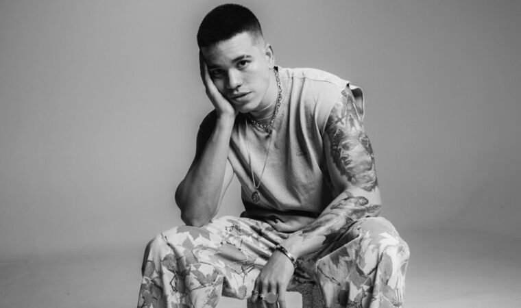 Kobi Cantillo presenta “Gotas” y “Último Abrazo”, un lanzamiento marcado por la vulnerabilidad [+Cortometraje]