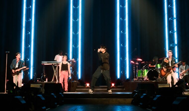 Danny Ocean y los Jonas Brothers protagonizan una noche histórica en Santiago de Chile