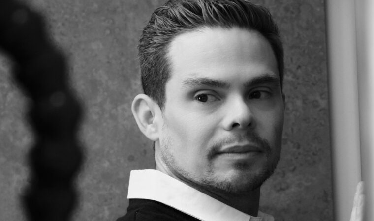 “Vecinos y Rivales”: la serie LGBTQ+ con Willy Martin que apuesta por el romance y la rivalidad en formato digital