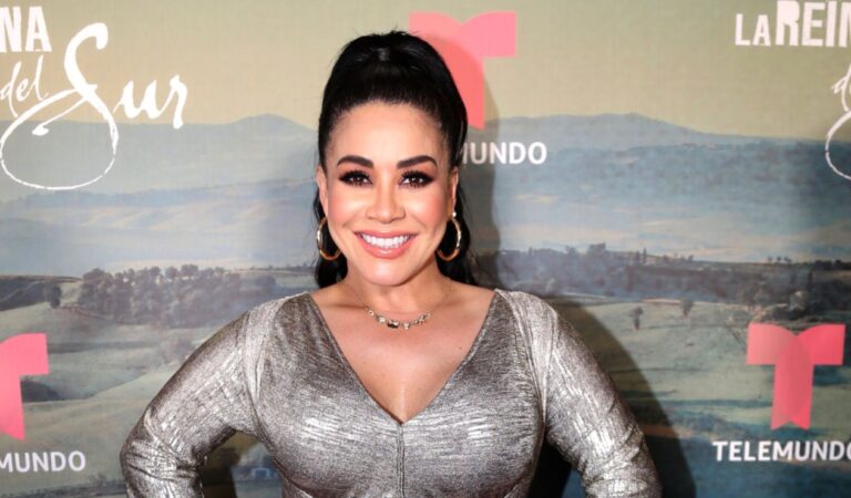Carolina Sandoval sufrió una fuerte crisis emocional durante un en vivo por Venezuela
