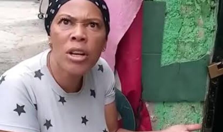 Mildred, la de los mangos, se suma como voluntaria y lleva alegría a niños en refugios de Venezuela