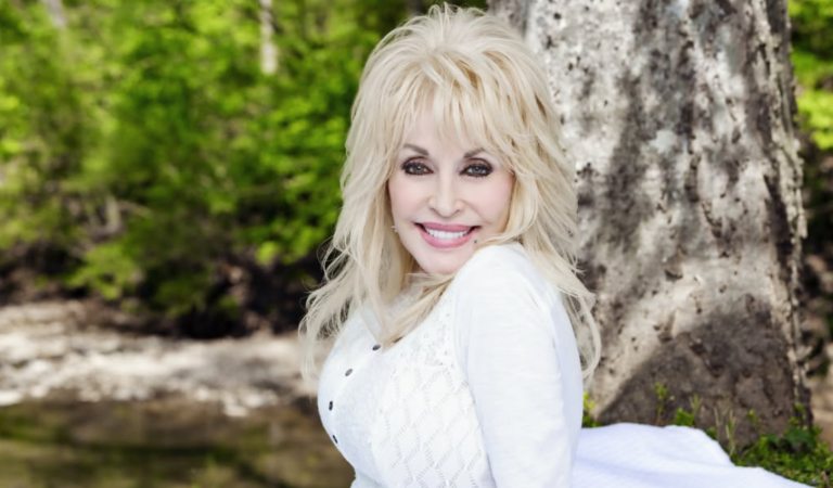 Murió Dolly Parton, leyenda de la música country, a los 80 años