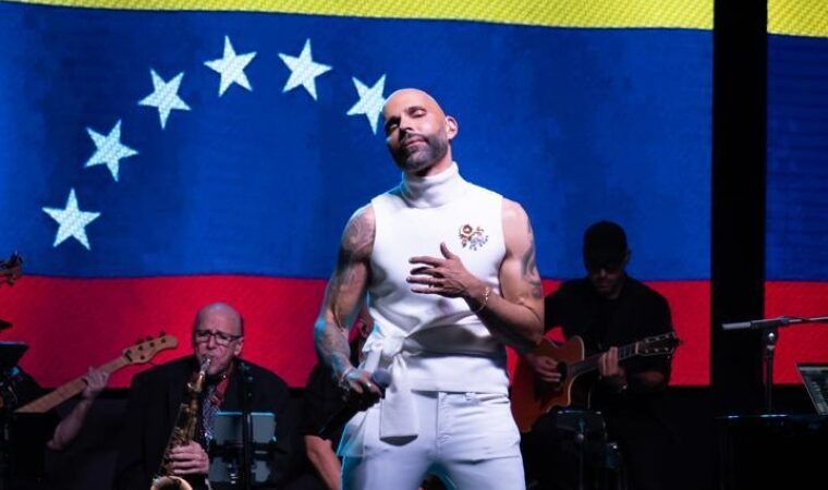 Gus Ormo conquista Miami con un concierto íntimo y pone rumbo a los Latin GRAMMY con “Alquimia”