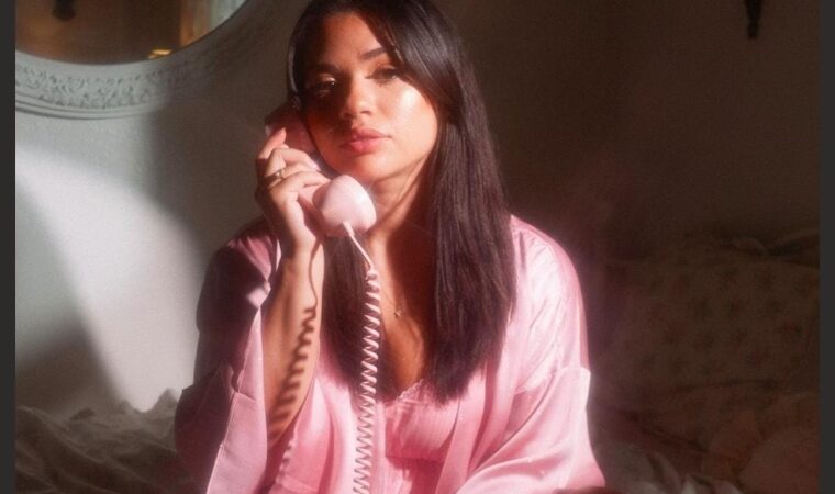 Zelina Rivera lanza “Tus Ojos”, una balada íntima sobre sanación y amor propio