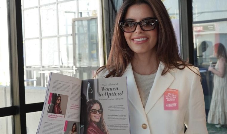 Gabriela Tarkanyi Maldonado, cofundadora de Valtoria, recibe reconocimiento en París por su liderazgo en el sector óptico