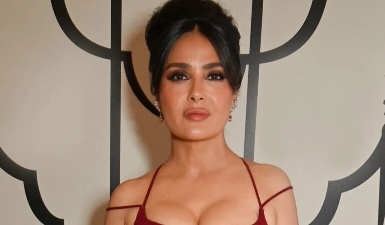 A los 60, Salma Hayek estrena algo más que una nueva vuelta al sol: es abuela